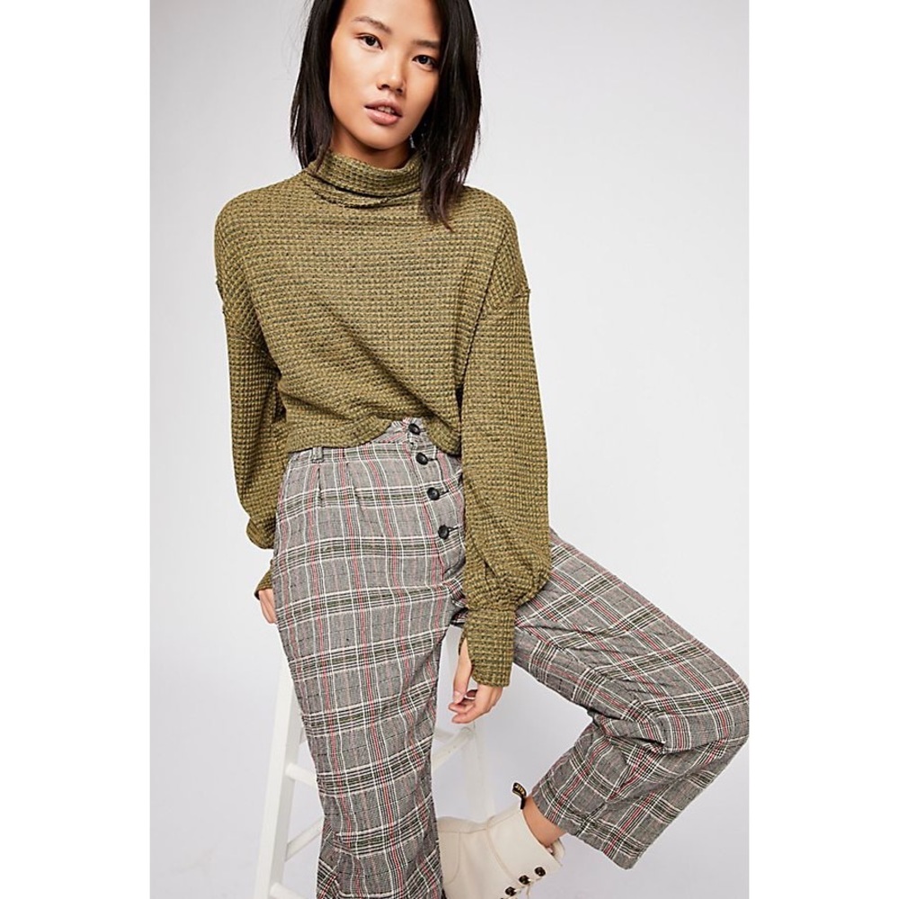 Brand new Free people turtleneck 🍃